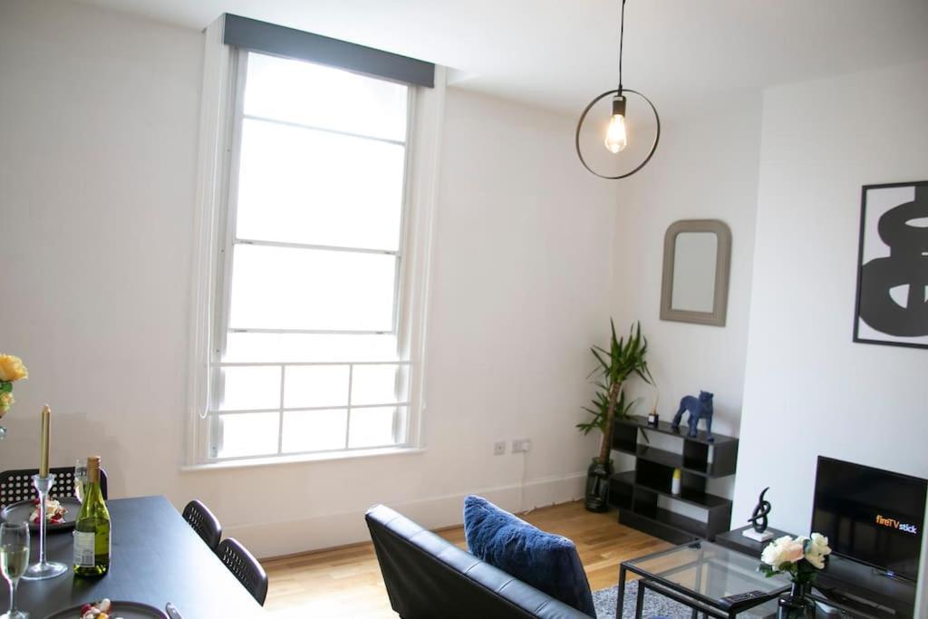 Fortunae'S Cosy Apartment- By Fang Sunderland  Exteriér fotografie