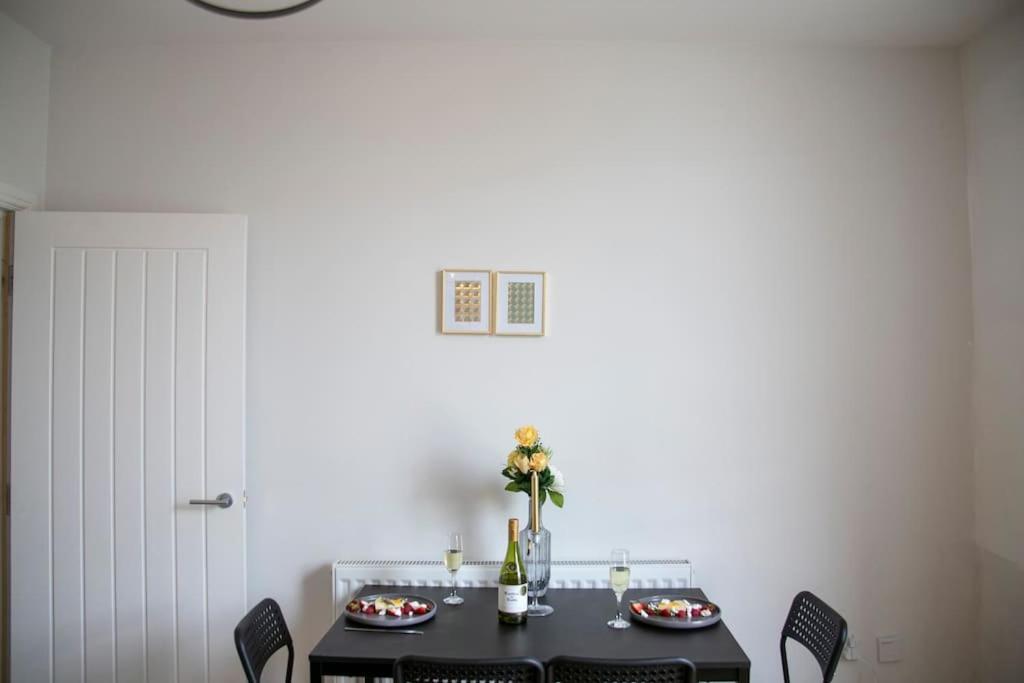 Fortunae'S Cosy Apartment- By Fang Sunderland  Exteriér fotografie