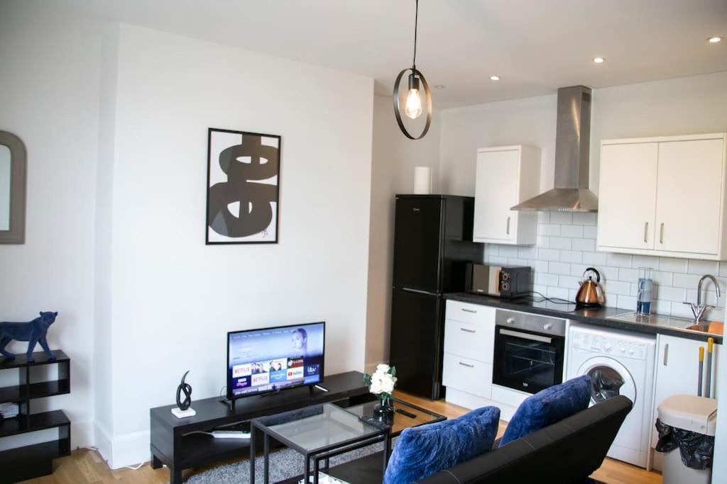 Fortunae'S Cosy Apartment- By Fang Sunderland  Exteriér fotografie